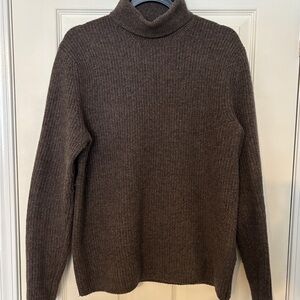 Banana Republic Men's Dark Brown Wool Turtleneck Sweater